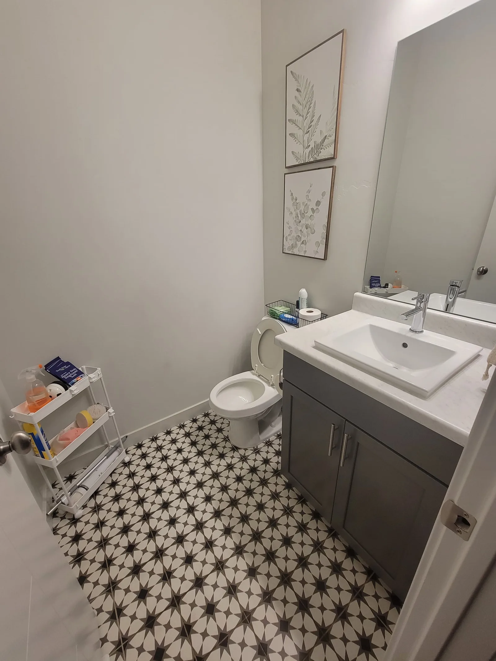 Sparkling clean bathroom ready for move-in — professional cleaning service Sandy UT