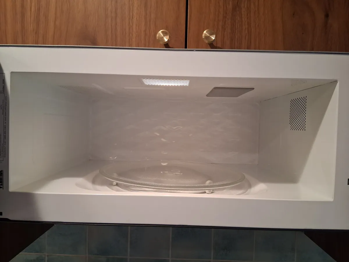 Microwave, inside cleaned by My Pristine Home