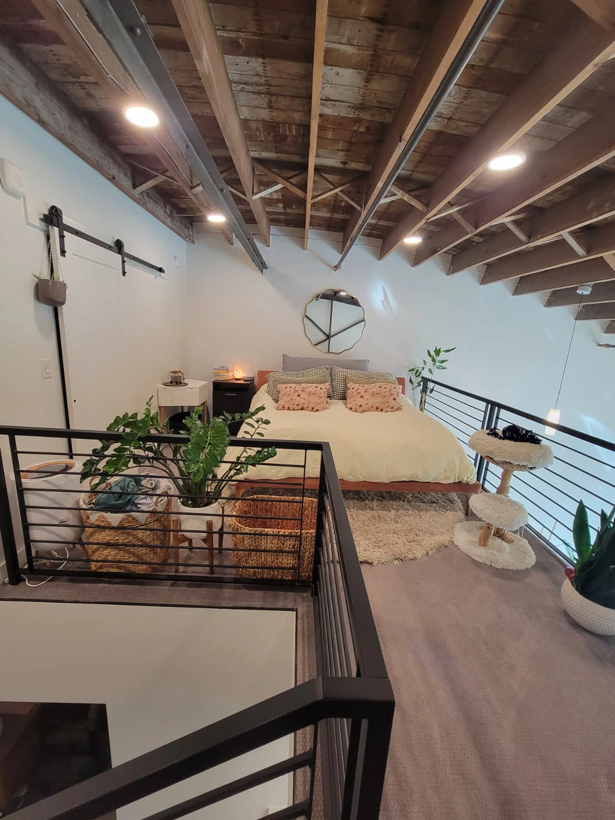 Clean loft bedroom in Highland, Utah after professional house cleaning