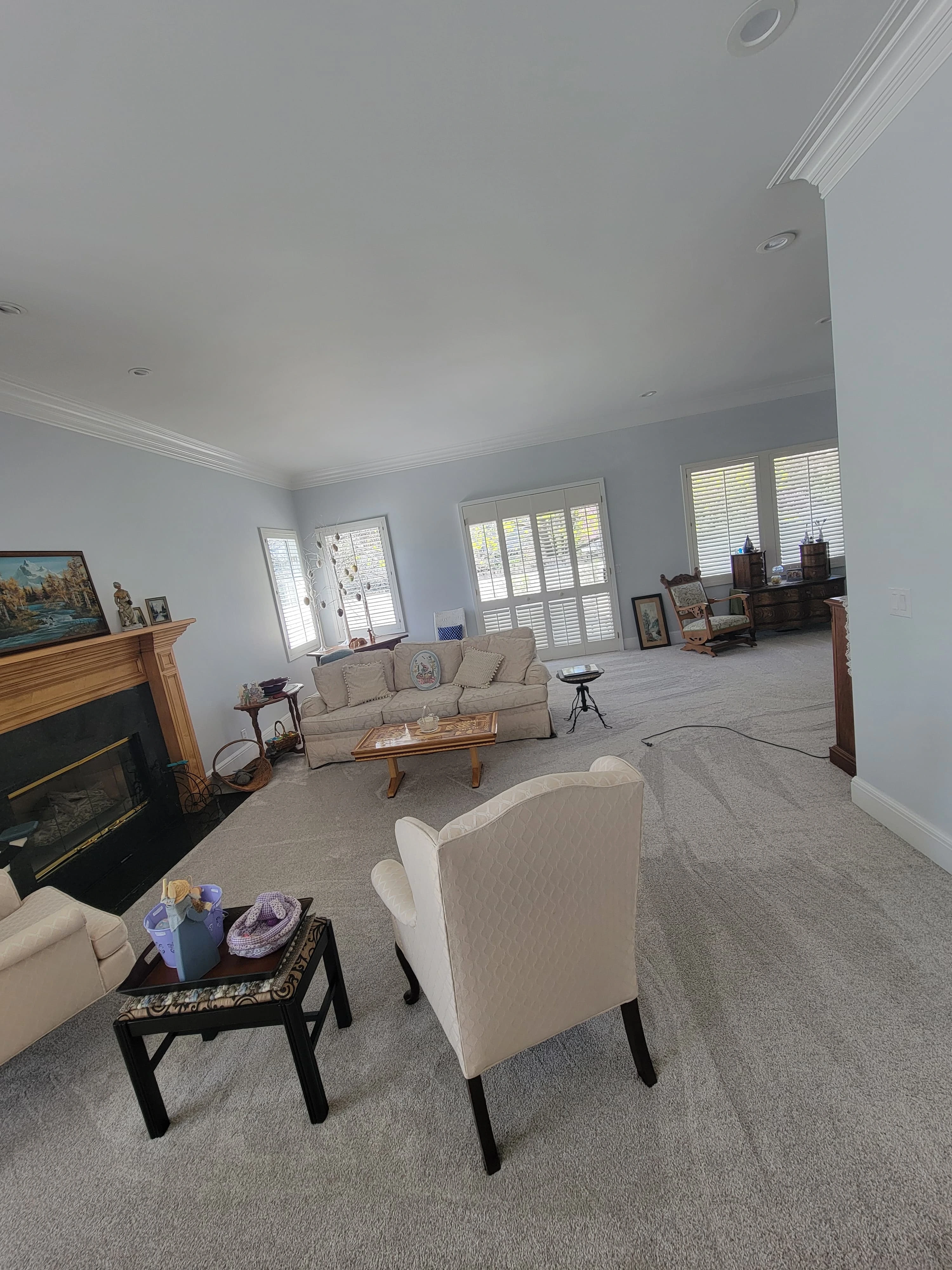 Clean living room after recurring cleaning service in Sandy, UT